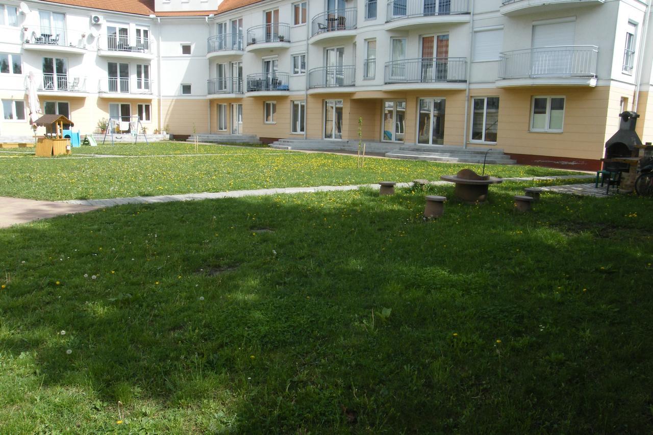 Romantic Apartman Hajdúszoboszló Dış mekan fotoğraf